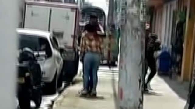 Lo descubren siendo infiel