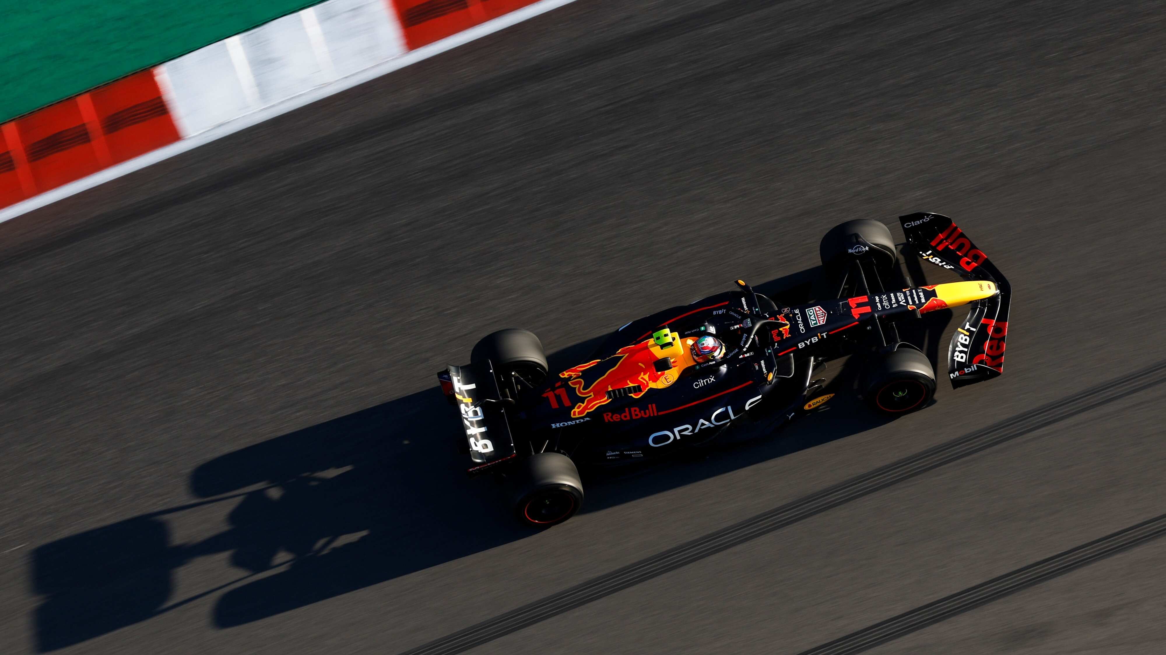 Sergio Pérez buscará mostrar su dominio desde la primera práctica