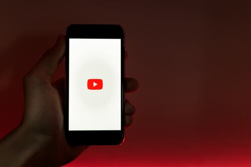 YouTube realiza actualización sobre los videos hechos con Inteligencia Artificial