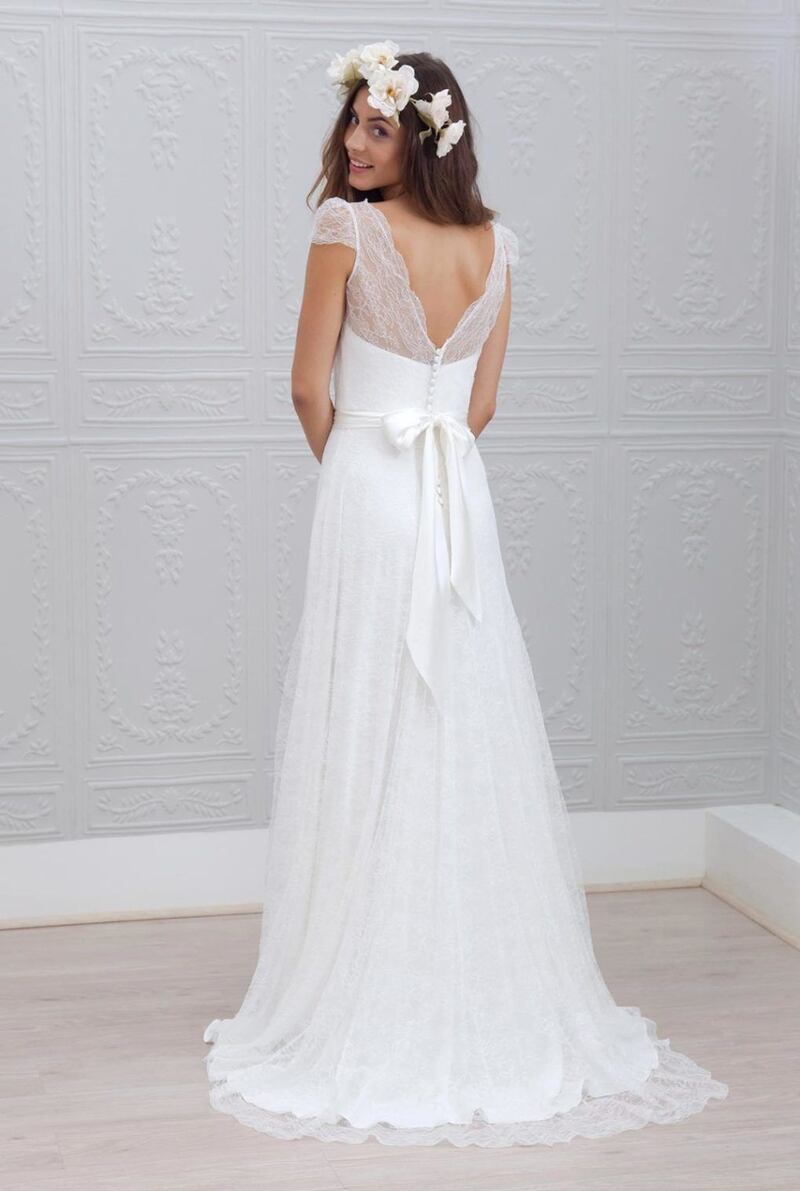 Vestido de novia tipo túnica.