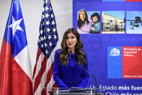 The United States Department of Homeland Security announces that Chile will not lose the Visa Waiver