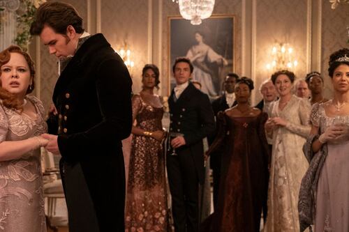 Un baile temático de 'Bridgerton' en Detroit dejó a sus asistentes furiosos y sintiéndose estafados "Fue un completo caos"