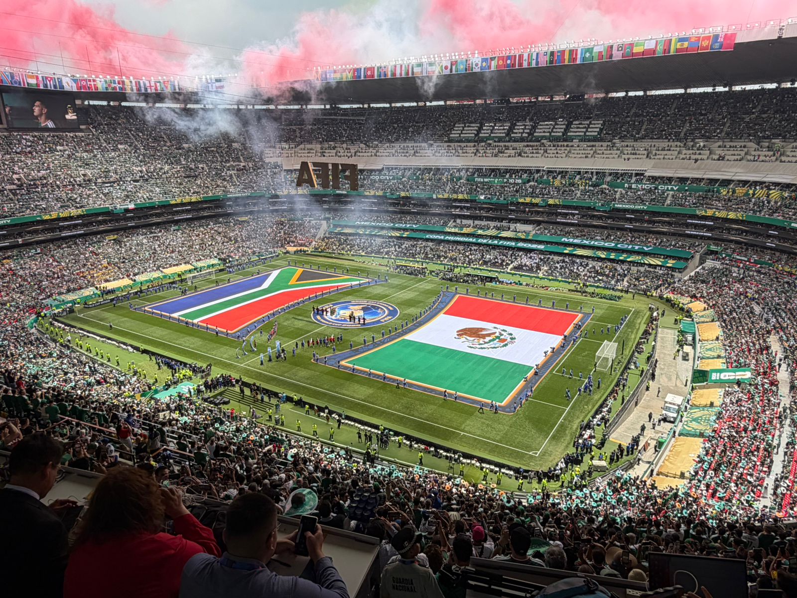 El Himno Nacional en la inauguración de la fiesta mundialista