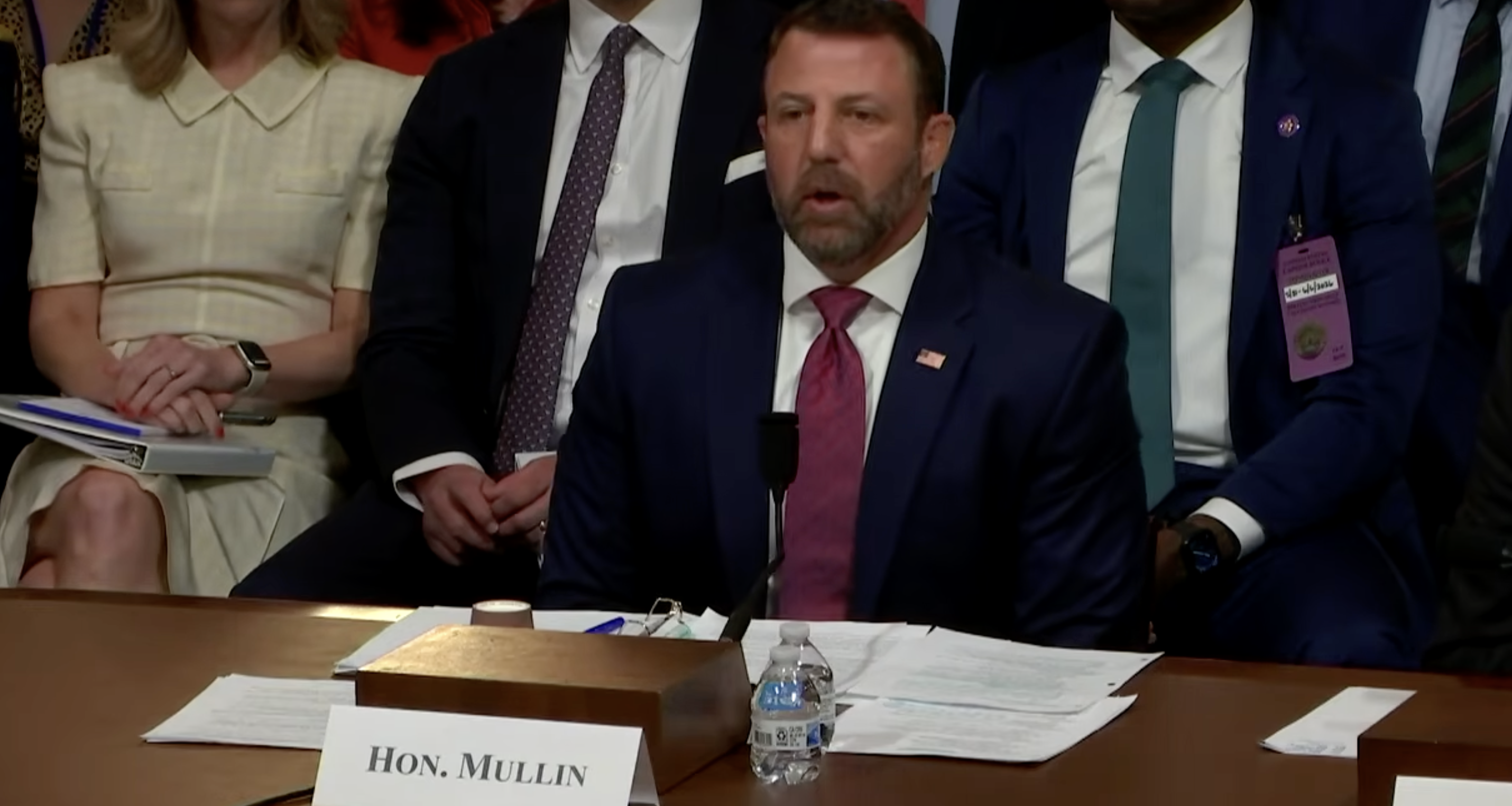 Choque en el Congreso destapa la pérdida de 340 mil niños migrantes y entrenamientos exprés en ICE