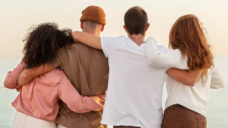 Pon límites en tus relaciones interpersonales sin buscar complacer a nadie