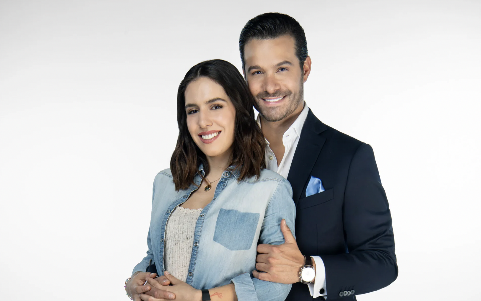 Camila Valero protagoniza con Brandon Peniche esta historia.