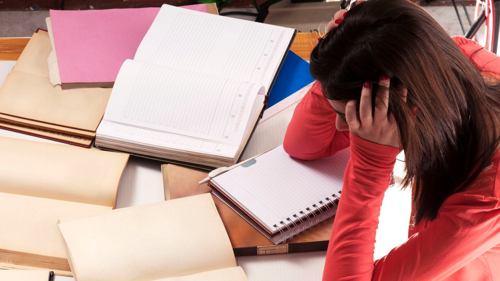 El creciente dilema de las tareas en línea