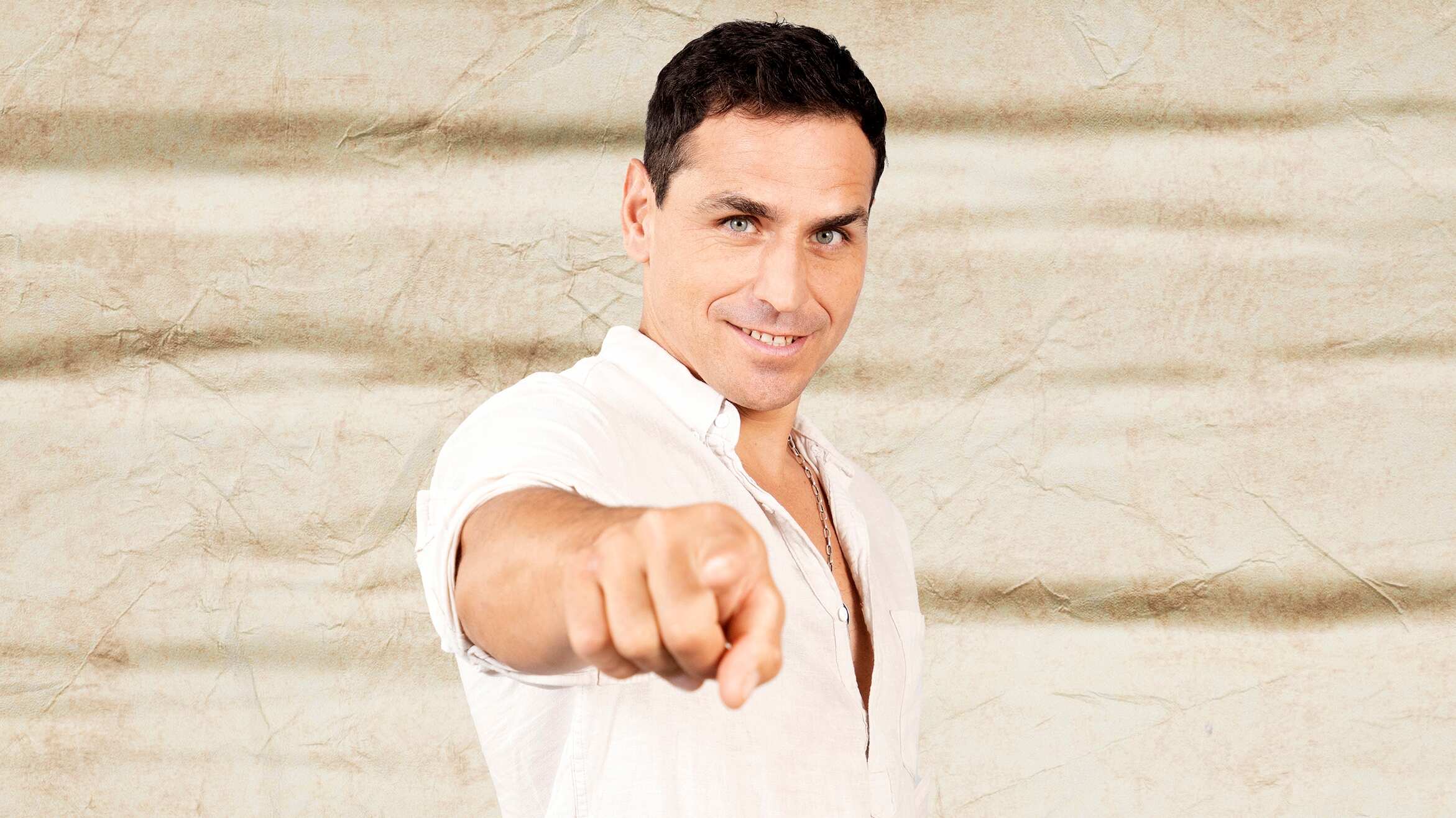 El influencer es uno de los rostros confirmados por Canal 13 para su nuevo reality "¿Ganar o Servir? De Vuelta al Pasado".