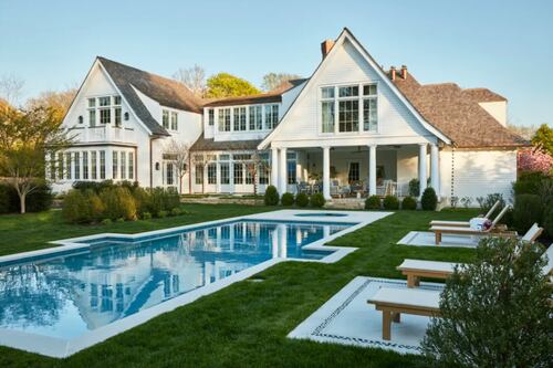Así es la casa de 25 millones de dólares que Sylvester Stallone le comprará a sus tres hijas