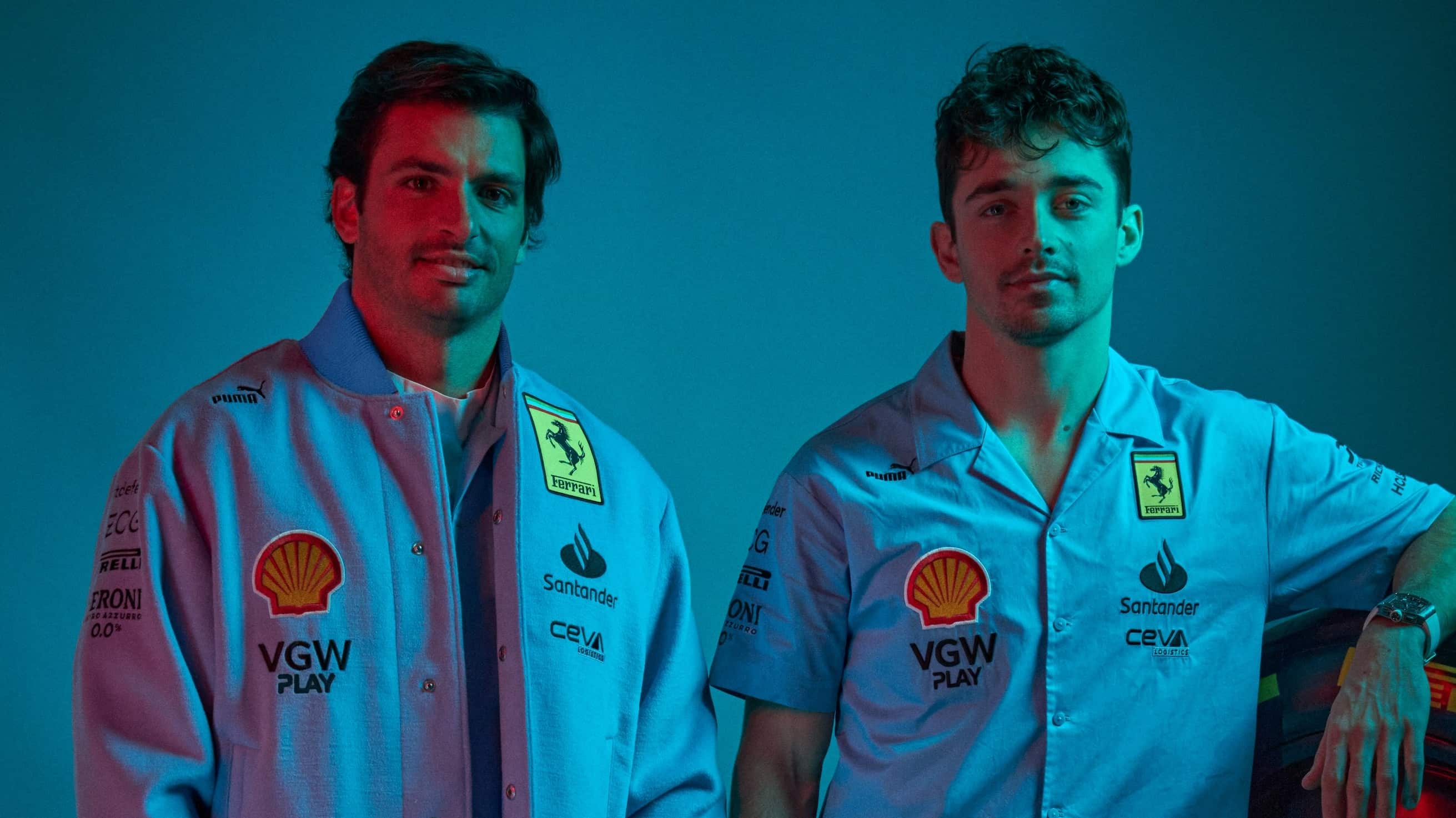 Así presumieron los pilotos la nueva colección azul.