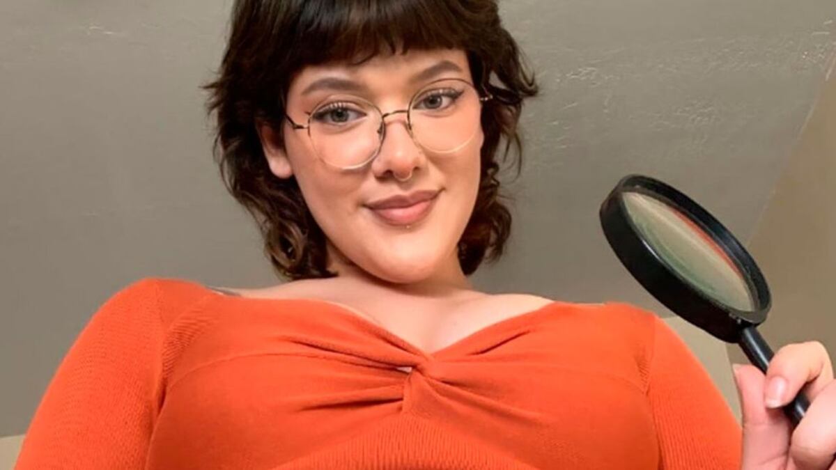 "Cherry the Mistress" se ha hecho popular en OnlyFans, con sus fotos de axilas sin afeitar.