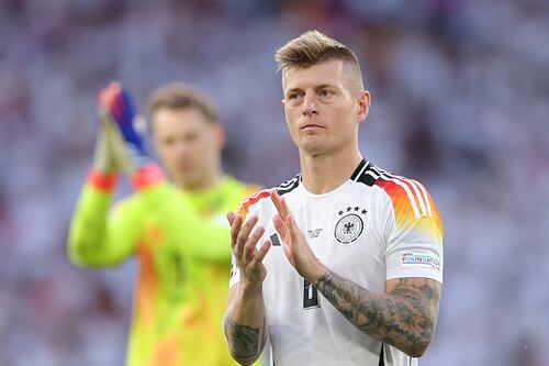 Tony Kroos se burla de una antigua declaración de Arturo Vidal y se convierten en tendencia mundial