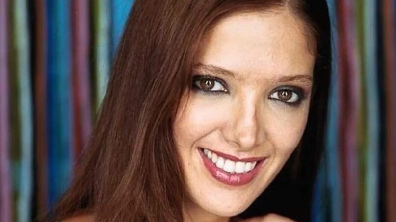 Hermana de Adela Noriega