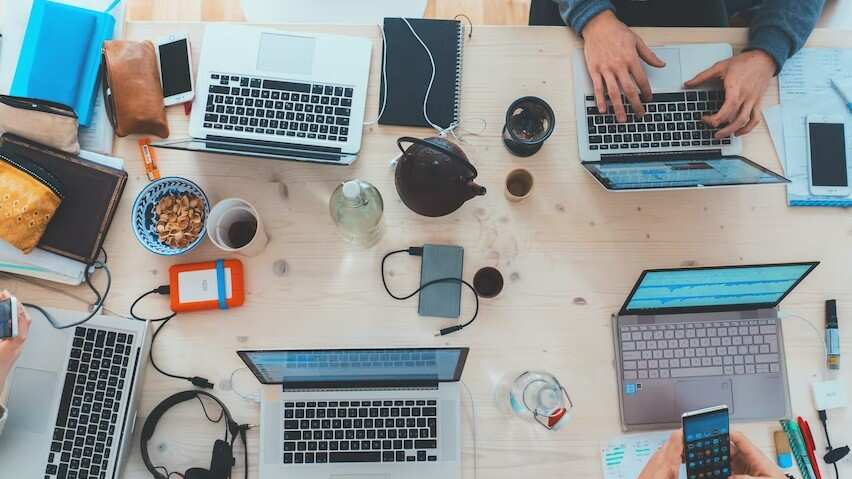 El trabajo con horario de oficina puede ser agotador y poco productivo para los equipos