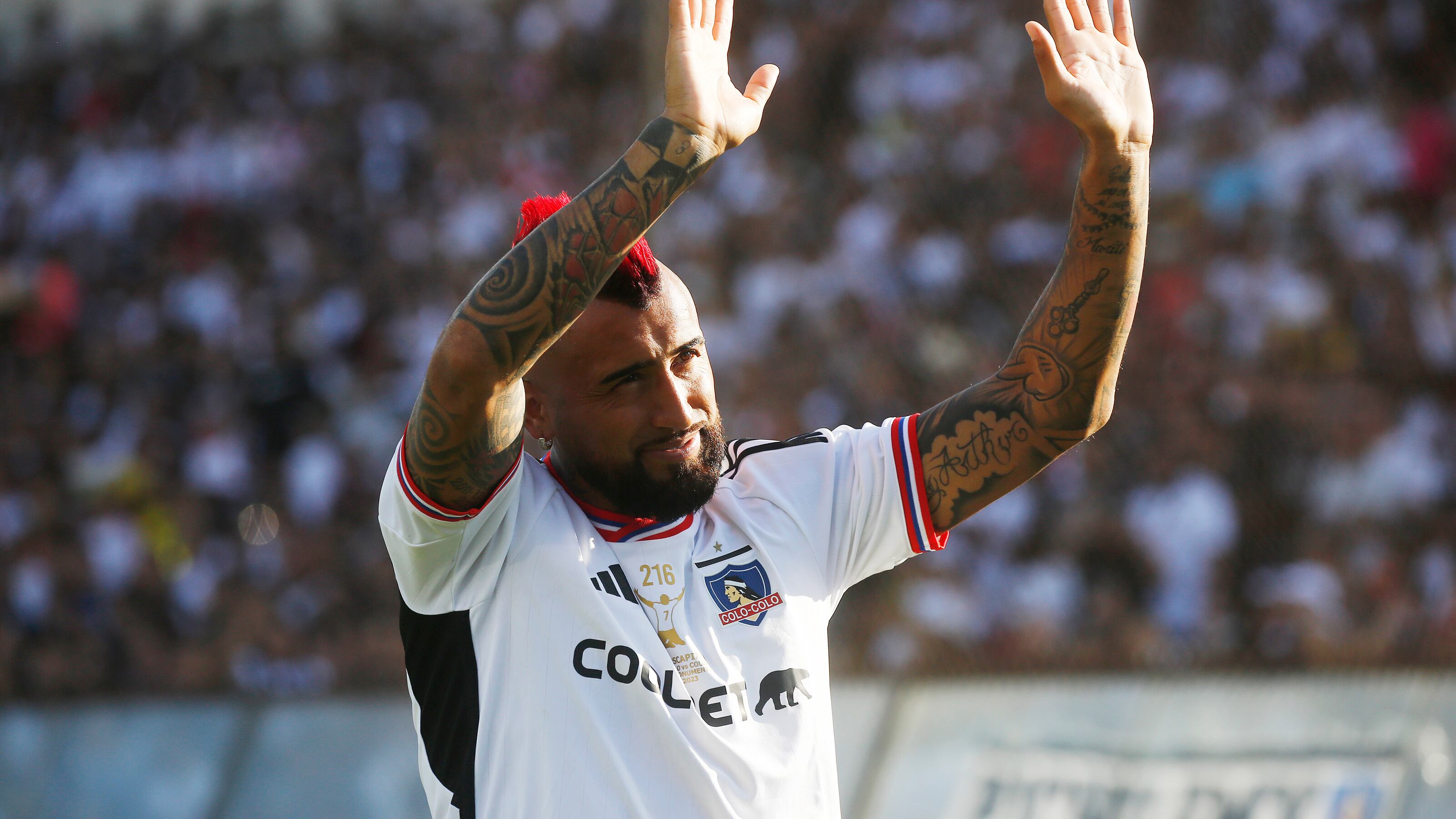 Arturo Vidal en la despedida de Esteban Paredes. / Photosport