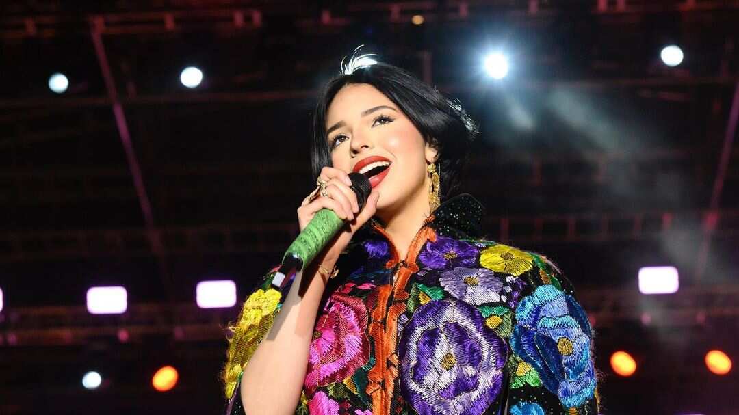 La cantante de 19 años habló de los desafíos que enfrenta en su carrera artística.