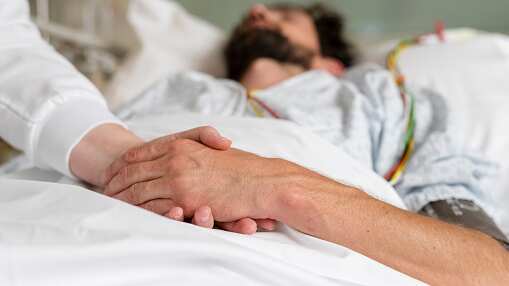 La Conferencia Episcopal rechazó despenalización de la eutanasia en Ecuador.