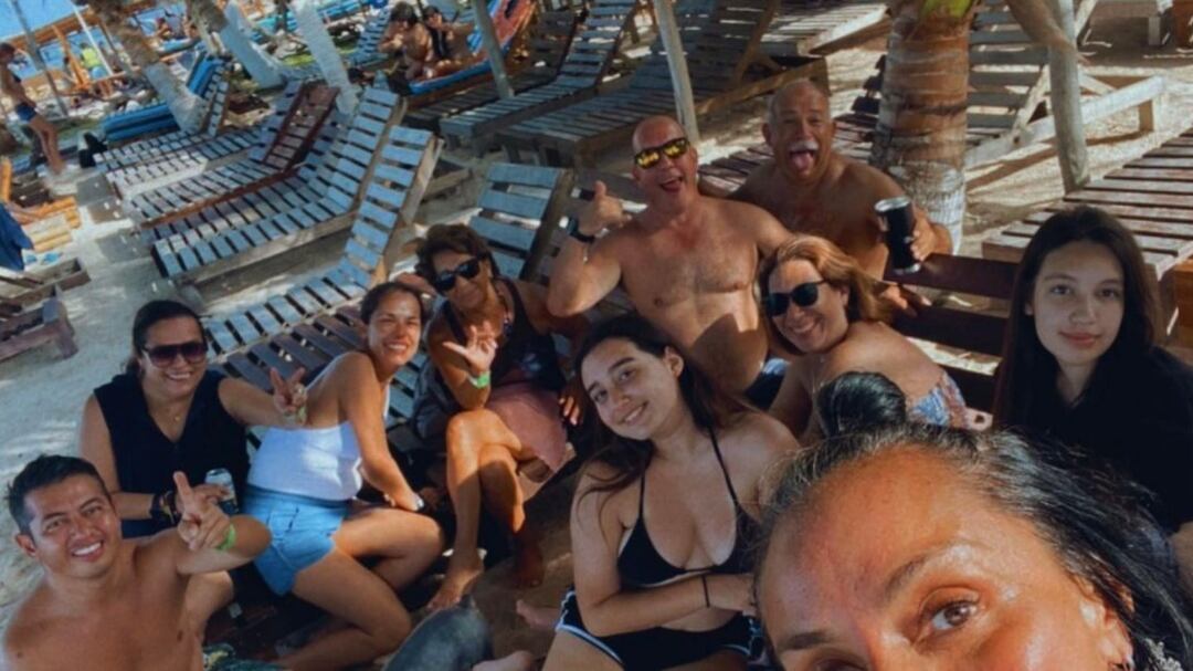 La absoluta ganadora de La Casa de los Famosos celebró en una paradisíaca playa del Caribe mexicano.