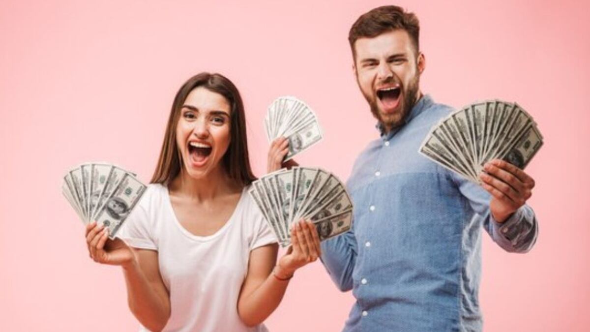 Noviembre inicia con noticias positivas en el dinero y el amor para 5 signos durante la Luna Llena