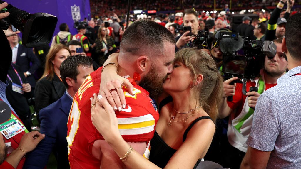 Taylor Swift y Travis Kelce en el Super Bowl.