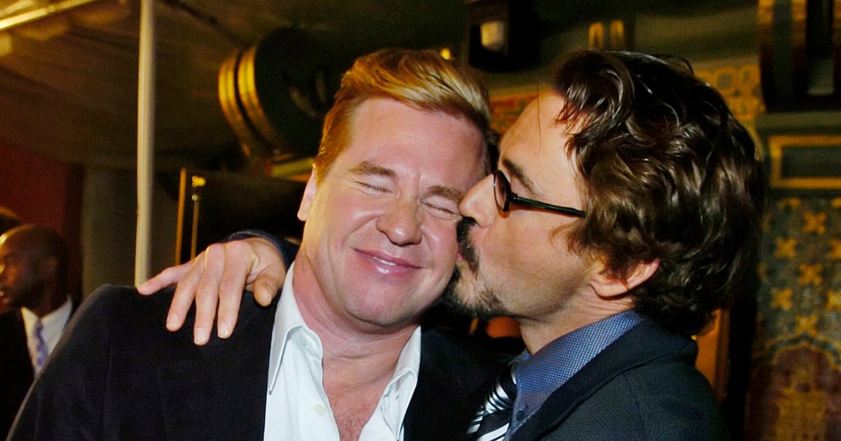 Muere Val Kilmer: Josh Brolin y Michael Mann rinden homenaje al legendario actor