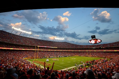 Los Kansas City Chiefs dejarán Arrowhead y se cambiarán de estado para construir un moderno recinto techado