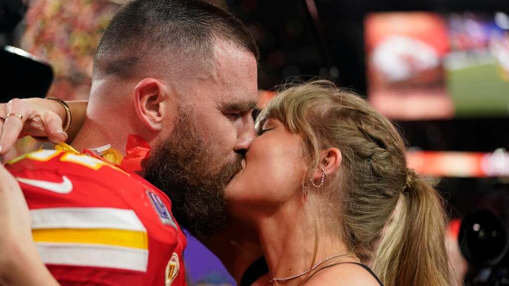 Tavis Kelce y Taylor Swift