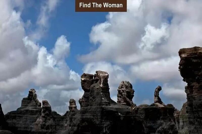 Encuentra la mujer oculta.
