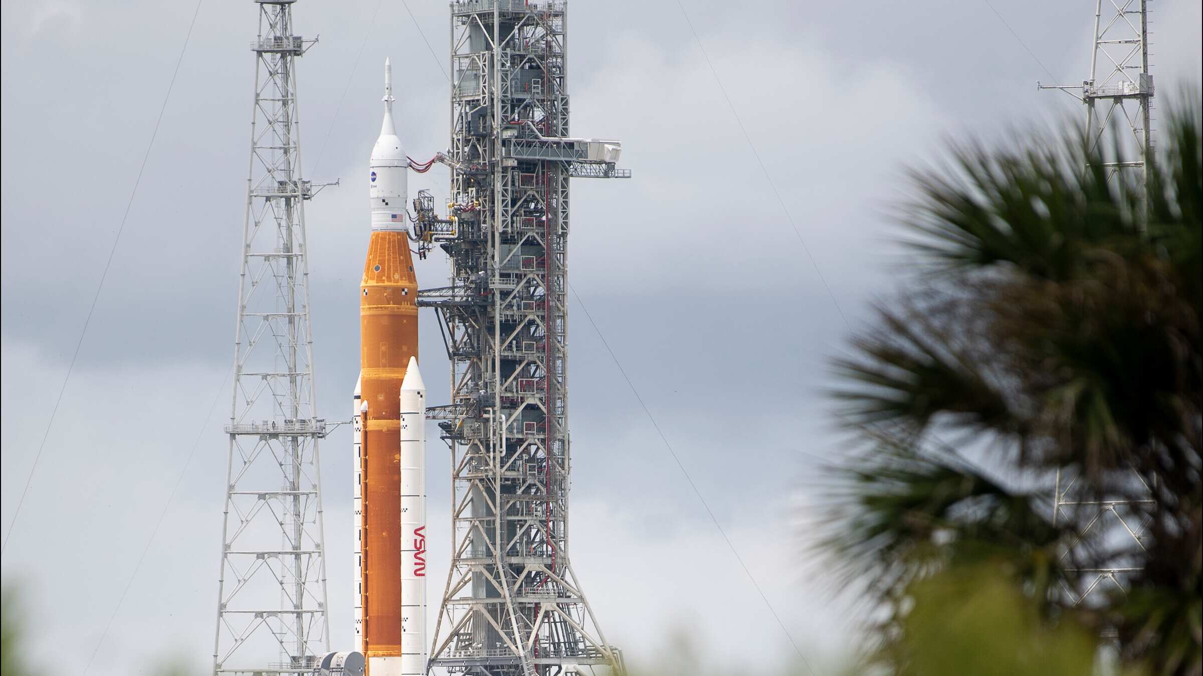 Nasa informa que un problema en uno de los motores frustra el primer intento de lanzamiento del Artemis I