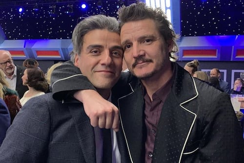 Pedro Pascal llama a Oscar Isaac ‘el más papi de todos’ y muestra su complicidad