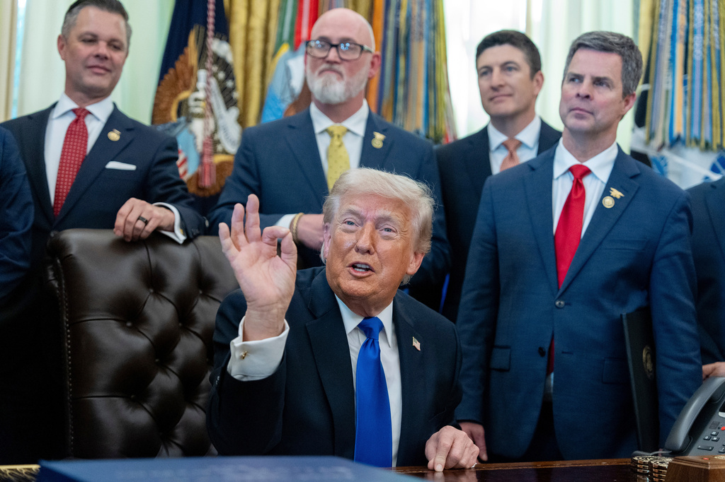 Trump aprueba oleoducto entre Canadá y EE.UU. y reabre debate ambiental