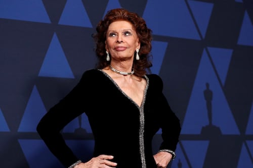 Por una caída, Sophia Loren fue operada de emergencia