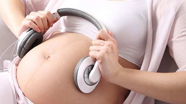 La estimulación musical en el embarazo es fundamental para crear conexciones emocional.