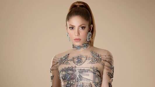 Shakira es la nueva imagen de Burberry