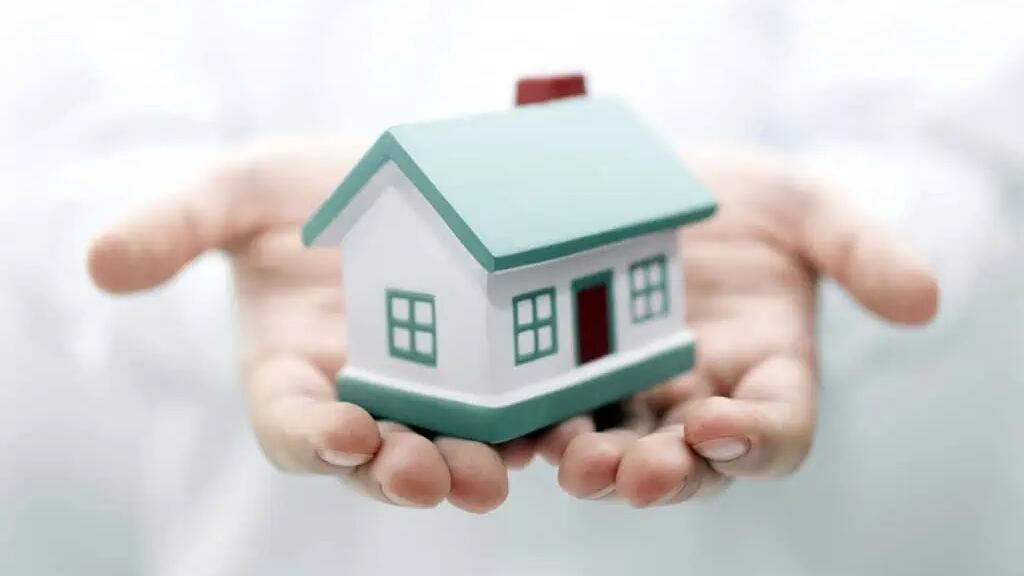 El ámbito de bienes raíces es atractivo para las personas que emigran a Estados Unidos.