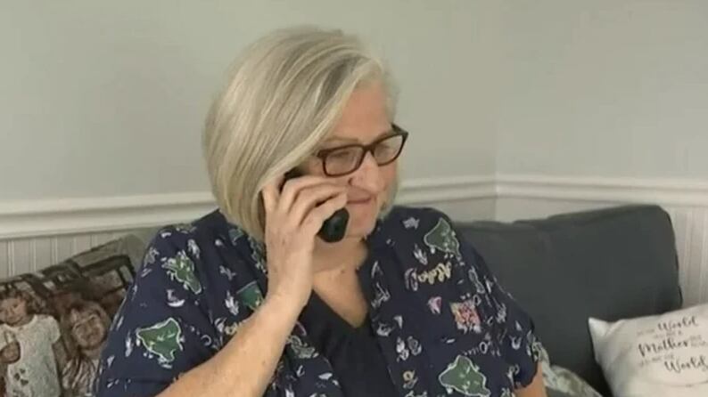 Hombre intenta estafar a anciana, pero no contaba con este ‘pequeño’ detalle