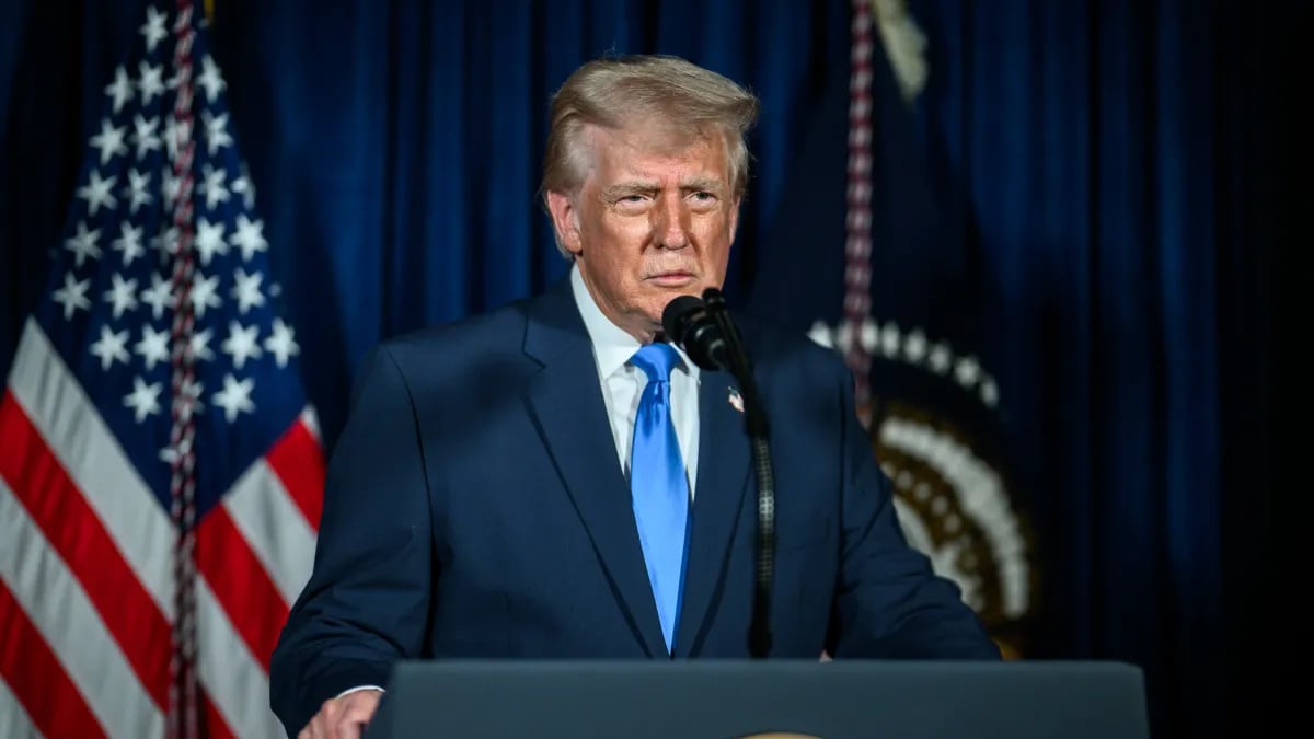 Expertos en derecho internacional cuestionan la legalidad de las acciones realizadas en Venezuela por la administración del presidente Donald Trump, argumentando que podría haber violado las leyes internacionales que rigen el uso de la fuerza. Foto: White House.