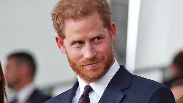 Grant continuou: "Eu recusei, mas sentei com eles, apenas informalmente, mas foi muito divertido e eu pensei que obviamente é assim que eles foram criados”.