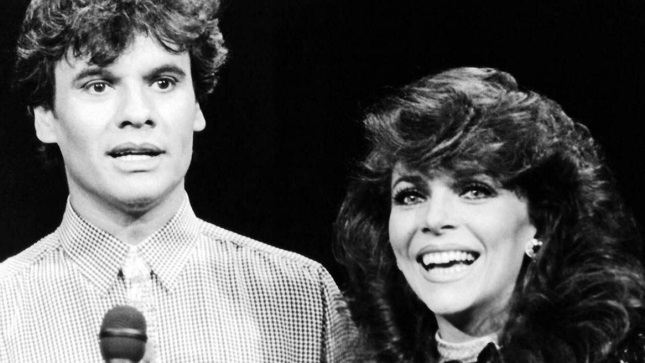 Así fue el sorpresivo encuentro entre Verónica Castro y Juan Gabriel – Metro World News