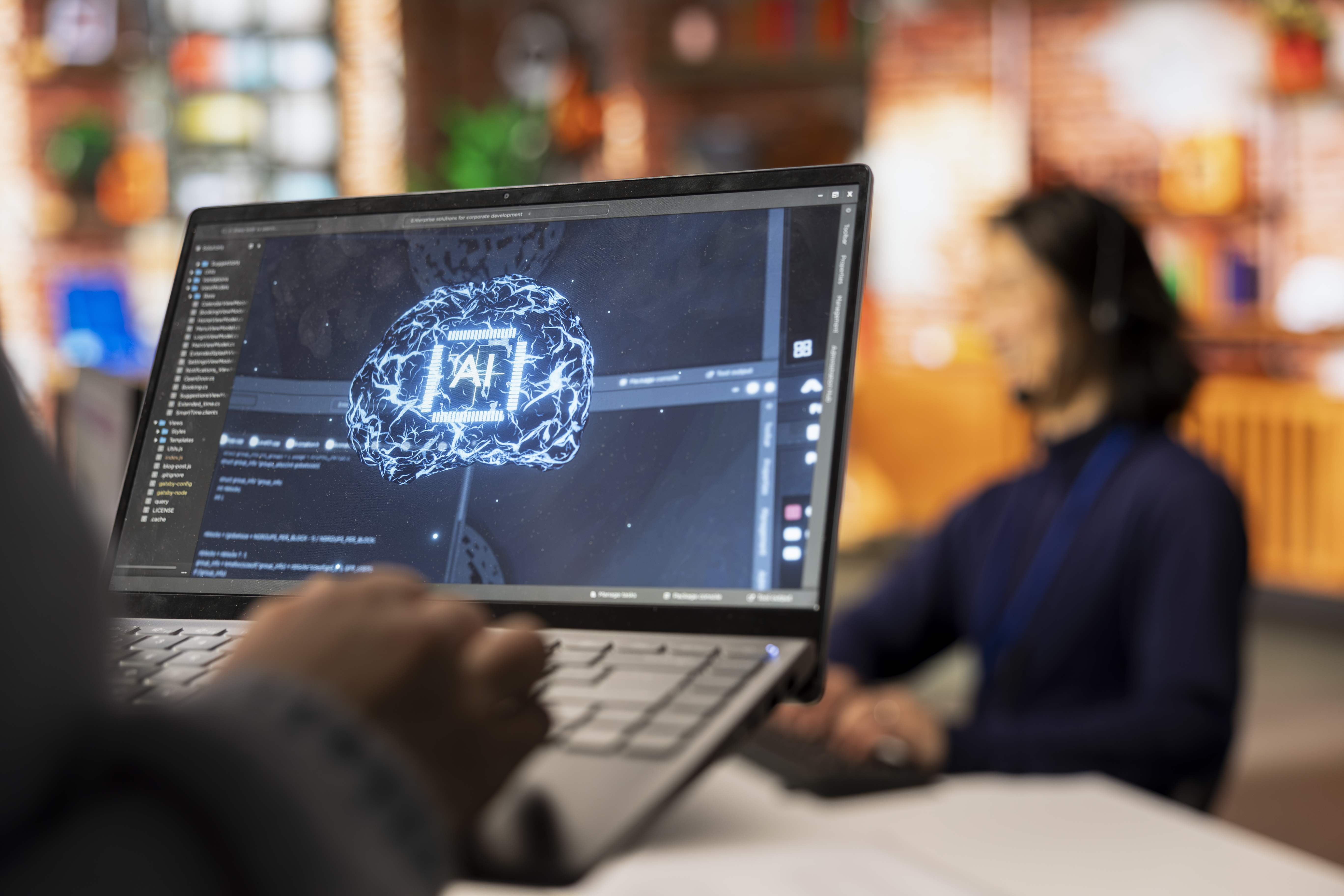 La inteligencia artificial se ha convertido en un parteaguas para la educación, particularmente en la forma en que las personas aprenden un nuevo idioma. Foto: Freepik.