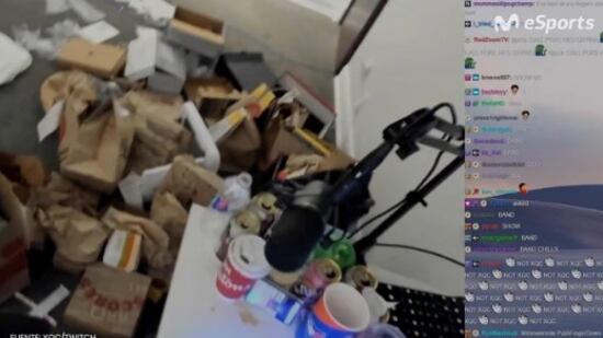 El basurero que avergonzó en vivo a xQc