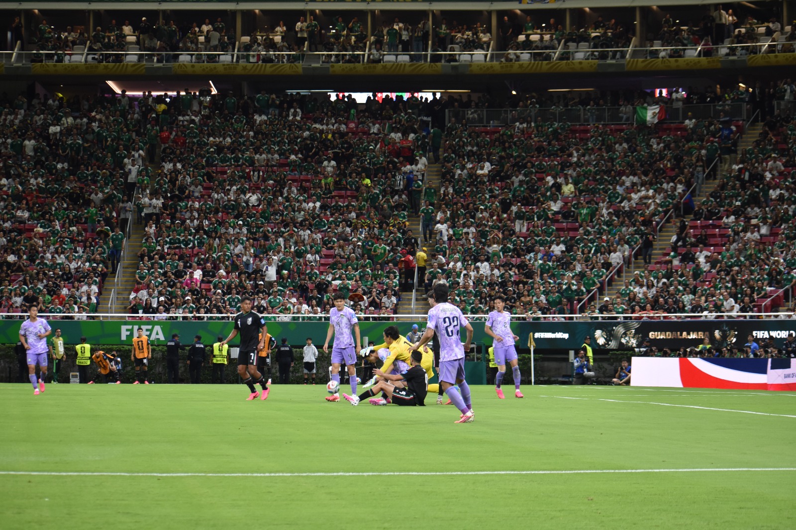 Luis Romo marca el primer gol de México en Guadalajara