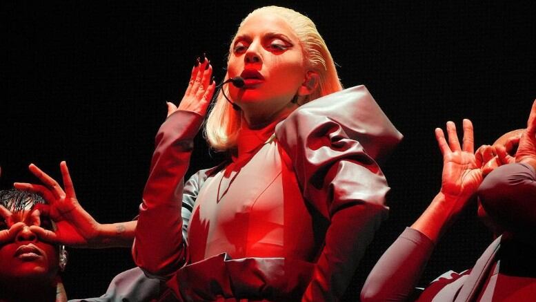 Lady Gaga recrea el baile viral al estilo de Merlina Addams / Instagram