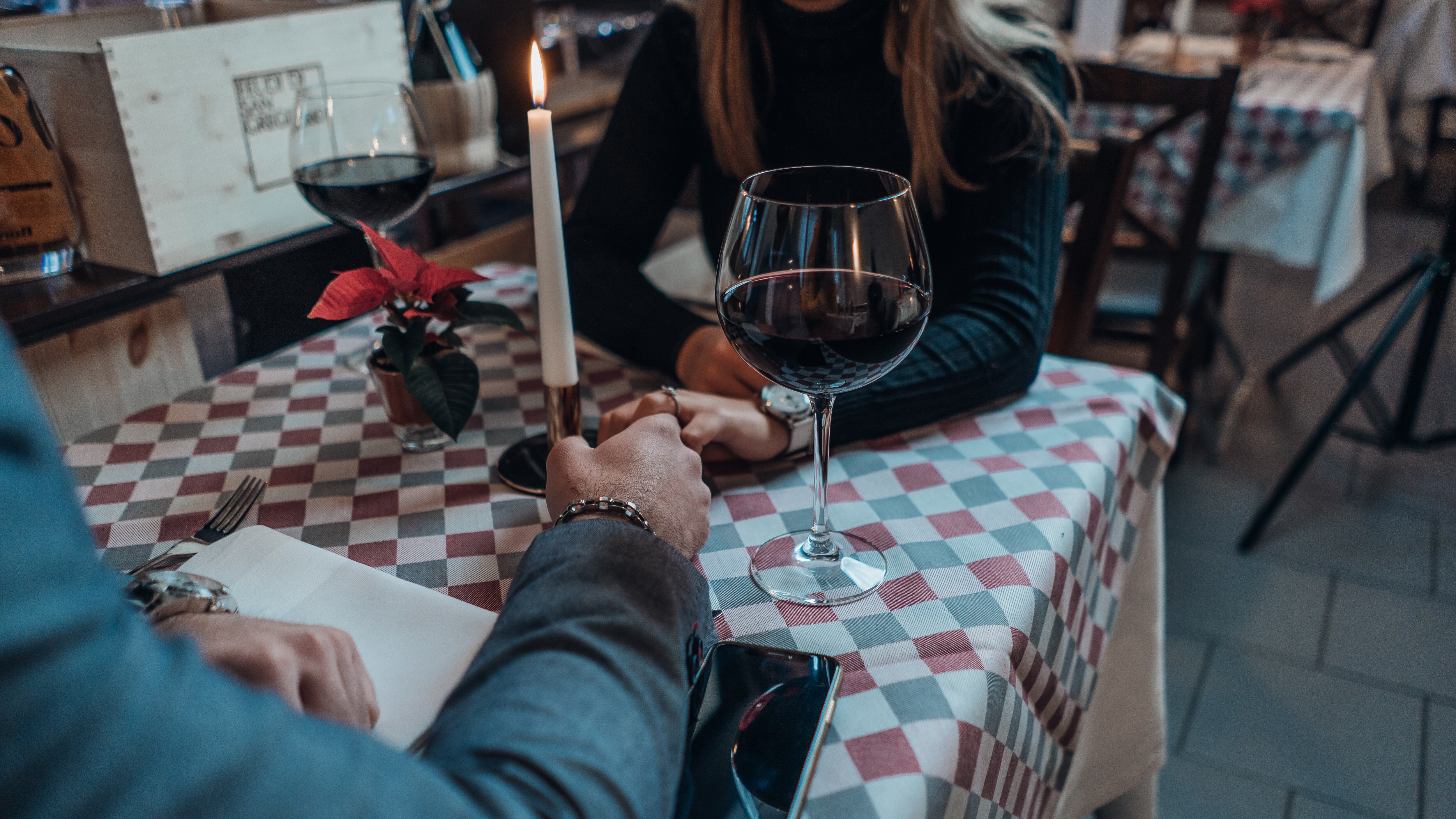 ¿Qué color deberías usar para triunfar en tu primera cita?