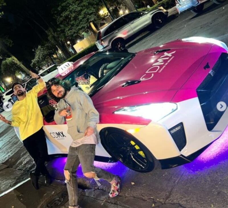 Luisito Comunica y su amigo Juan Bertheau