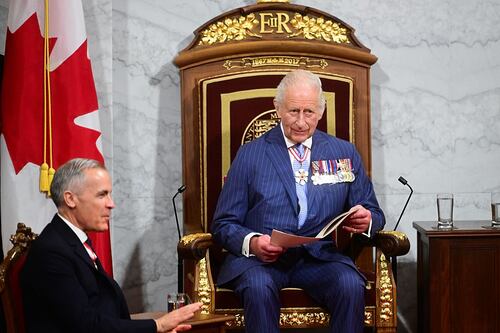 El rey Carlos III afirma que Canadá está “en un momento crítico” y defiende de los ataques de Trump