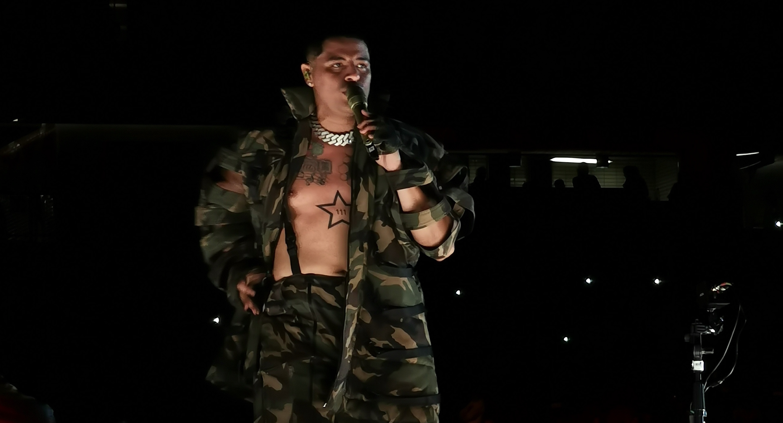 El vocalista tendrá tres día enfiestado en México.