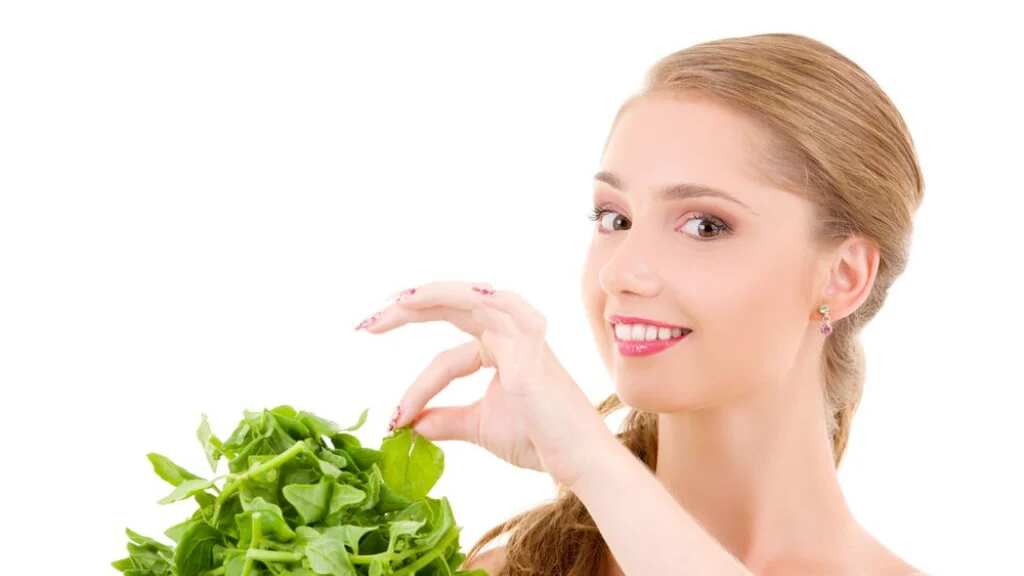 Una de las mejores verduras para la salud es la espinaca.