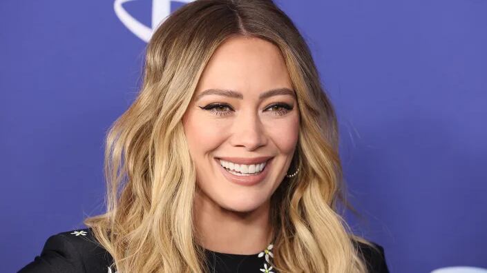 A atriz estava grávida de nove meses quando assinou contrato para estrelar “How I Met Your Father”