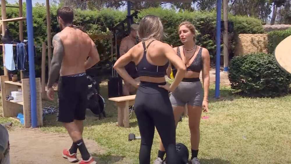 Daniela Castro y Chama en Tierra Brava | Captura: Canal 13